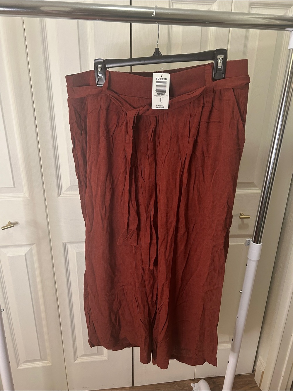 NWT. Torrid Brown Gauze Tie Front Culotte SZ 0